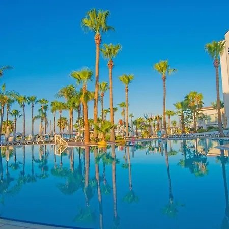 Marlita Aparthotel Protaras