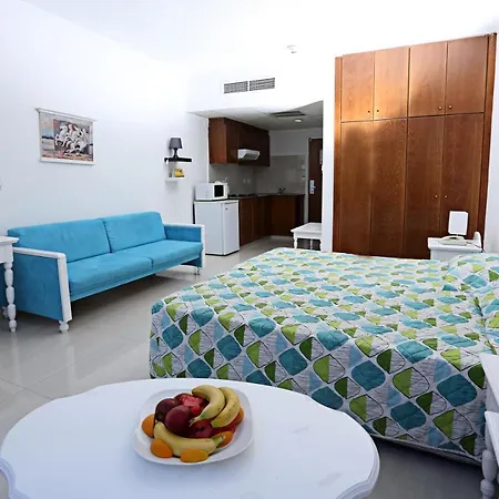 Marlita Aparthotel 3*
